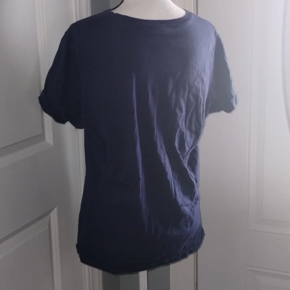 Baby Shark Mommy Shark T-shirt - Picture 2 of 3